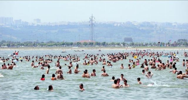 İstanbul'daki 7 Plajda Denize Girmeyin Uyarısı: Sağlığınızı Koruyun