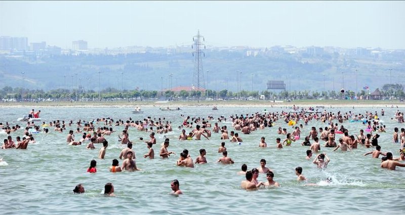 İstanbul'daki 7 Plajda Denize Girmeyin Uyarısı: Sağlığınızı Koruyun