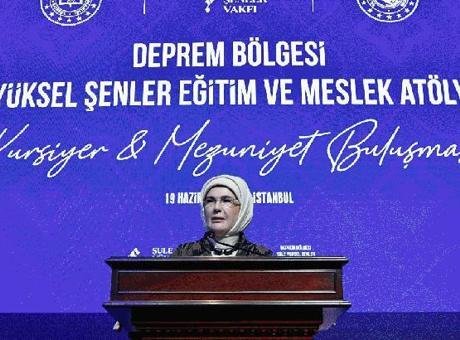 Emine Erdoğan, Deprem Bölgesi Kursiyer Buluşmasında Önemli Mesajlar Verdi