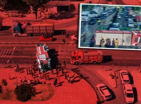 Yangın İhbarına Giden İtfaiye Aracı Devrildi: 3 Yaralı
