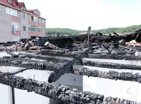 Sarıyer'deki Yangın Sonrası 80 Kişi Yardım Bekliyor