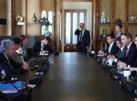 Bakan Bayraktar, Guterres ile Enerji Dönüşümünü Tartıştı
