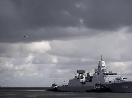 Hollanda'dan Hürmüz Boğazı'na Mayın Temizleme Fırkateyni Gönderildi