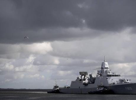 Hollanda'dan Hürmüz Boğazı'na Mayın Temizleme Fırkateyni Gönderildi