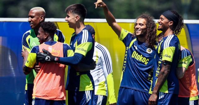 Fenerbahçe Yeni Sezon İçin Hazırlıklarını Sürdürüyor