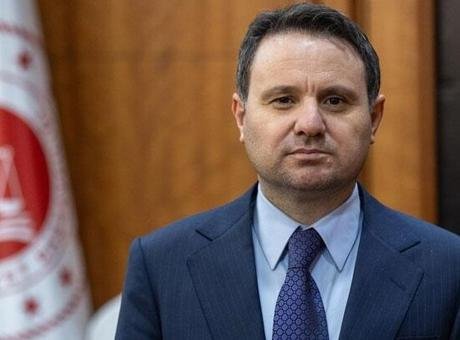 Bakan Gürlek, Özgür Özel'den 150 Bin Lira Tazminat Kazandı