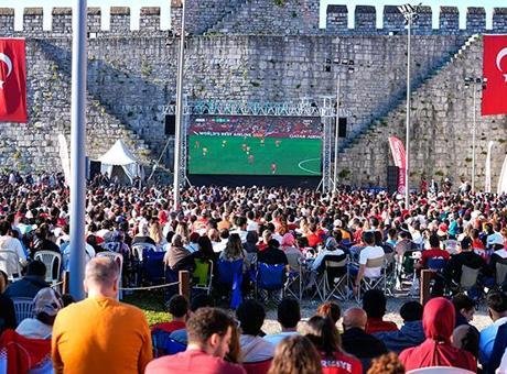 YKS İçin Tüm Türkiye'de Ekran Yayınları İptal Edildi!
