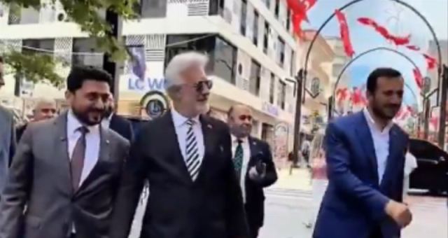 Tamer Karadağlı ve Abdullah Özdemir, Bağcılar'da Bir Araya Geldi