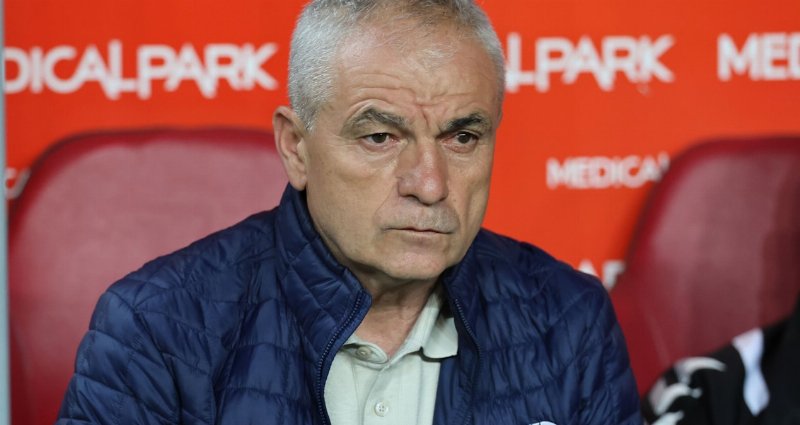 Rıza Çalımbay Ailesinin Acı Kaybı: Annesi Vefat Etti