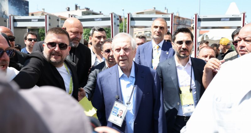 Fenerbahçe'de Sürpriz Atama: İsmail Kartal Teknik Direktör Oldu