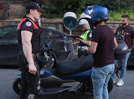 Alkollü Motosiklet Kullanımına Cezalar: Yeni Ehliyet 4 Günlük Oldu