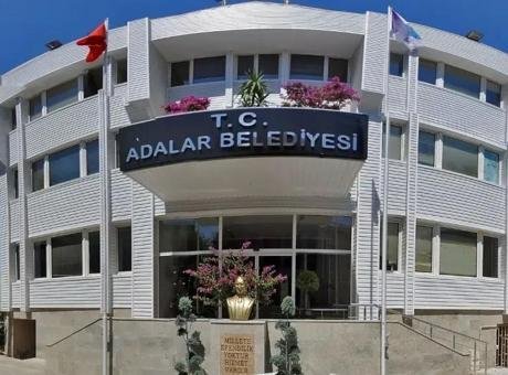 Adalar Belediyesi'nde Rüşvet Operasyonu: 35 Kişi Tutuklandı