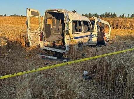 Silivri'de Minibüs Devrildi: 2 Ölü, 10 Yaralı