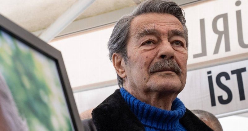 Üzücü Haber: Kadir İnanır Hayatını Kaybetti