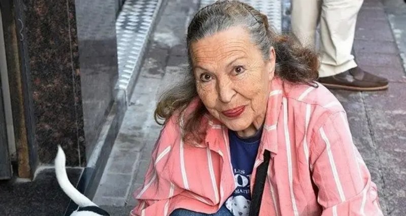 Yeşilçam'ın Unutulmaz Yüzü 'Panter Emel' Hayatını Kaybetti