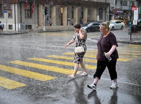 Kuvvetli Yağışlar Geliyor! Hava Sıcaklıkları Düşüşte