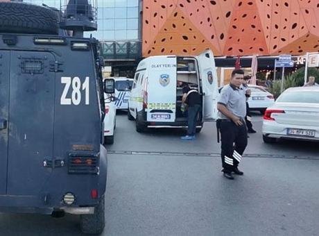 Ümraniye'de Alışveriş Merkezinde Silahlı Saldırı: Detaylar Burada