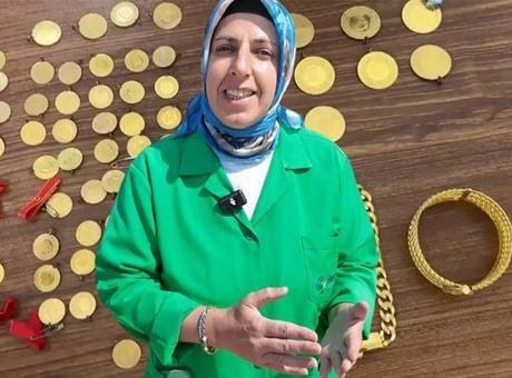 Altın Kesesini Bulan Temizlik İşçisi: 'Hakkını Helal Et' Dedi