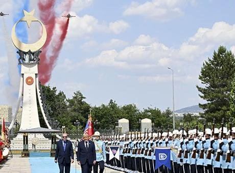 Trump'ın Ziyaretinde Türk Yıldızları'nın Muhteşem Gösterisi