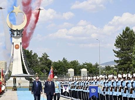 Trump'ın Ziyaretinde Türk Yıldızları'nın Muhteşem Gösterisi
