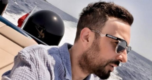 Tarkan, Ibiza'da Yaz Tatiline Çıktı: Yeni İmajıyla Gündemde