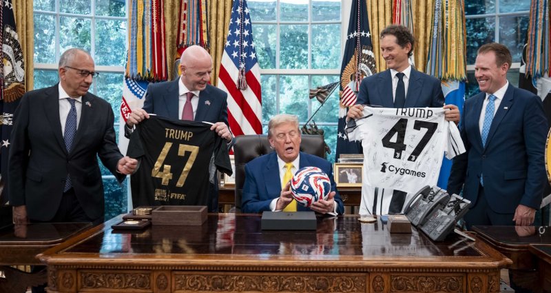 Infantino'nun Tartışmalı Teklifi, Futbol Dünyasını Sarsıyor