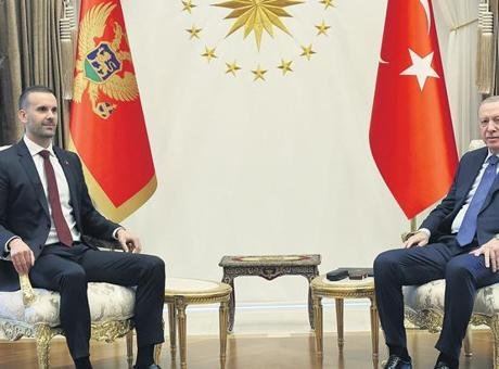Erdoğan, NATO Zirvesi'nde Savunma İş Birliğini Güçlendirdi
