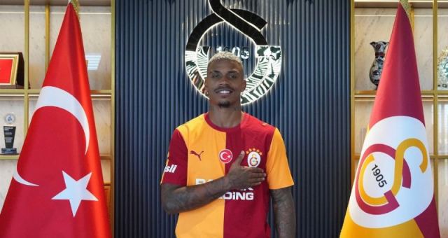 Galatasaray'da Lemina ile Kriz Son Buldu: İmza Atıldı