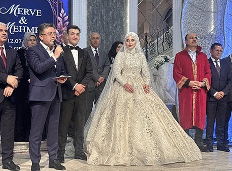 Tarım Bakanı Yumaklı, Konya'da Düğün Törenine Katıldı