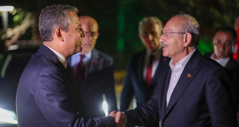 Kılıçdaroğlu'ndan Özgür Özel'e: Partiden Ayrılma Gerek Yok!