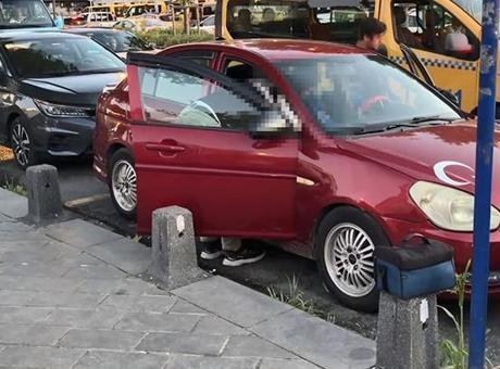 Üsküdar'da Park Halindeki Araçta Gizemli Ölüm Olayı