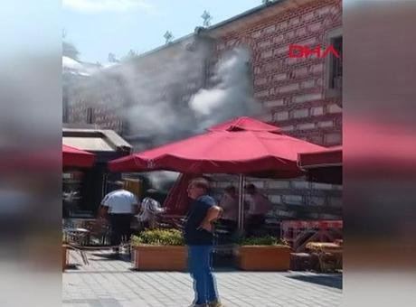 Mısır Çarşısı'nda Yangın: Tarihi Mekanda Panik Anları