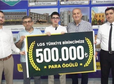 500 Tam Puanla LGS'yi Kazanan Muhammed Emir'in Başarı Hikayesi