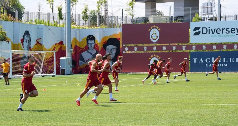 Galatasaray'dan Yoğun Antrenman Dönemi: Hedef 2026-2027