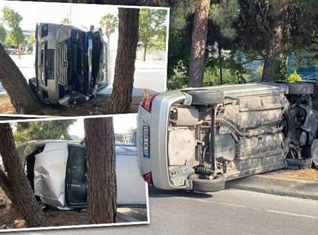 Bakırköy'de Korkutan Kaza: Otomobil Ağaçlara Çarparak Yan Yattı