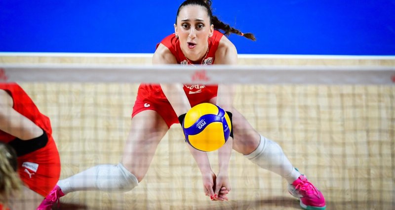 Galatasaray Daikin, Milli Voleybolcu Ayça Aykaç'ı Transfer Etti