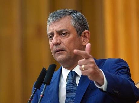 CHP'de Yeni Partiye Geçiş: Toplu İstifalar Bekleniyor