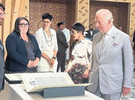 Kral Charles, Cambridge Merkez Camisi'ni Ziyaret Etti