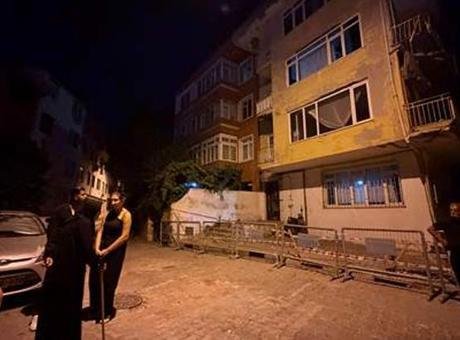 Sultantepe'de Bina Çökmesi: Sakinler Güvende Mi?