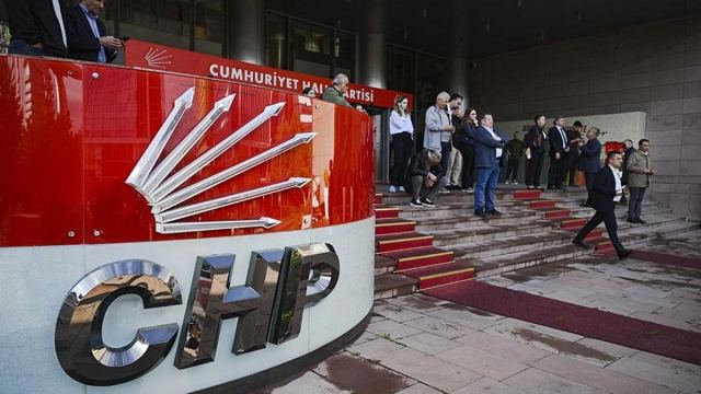 CHP'de İlk Genel Başkan Adayı Atıcı Oldu