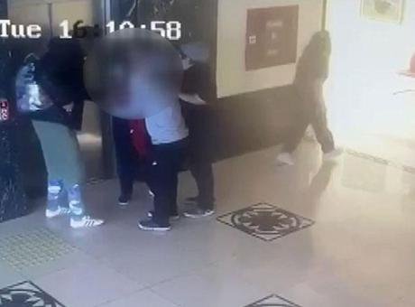 Okulda Dehşet Anları: Genç Kız Kapı Kolu ile Yaralandı