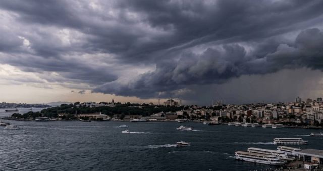 İstanbul'da sağanak yağış bekleniyor
