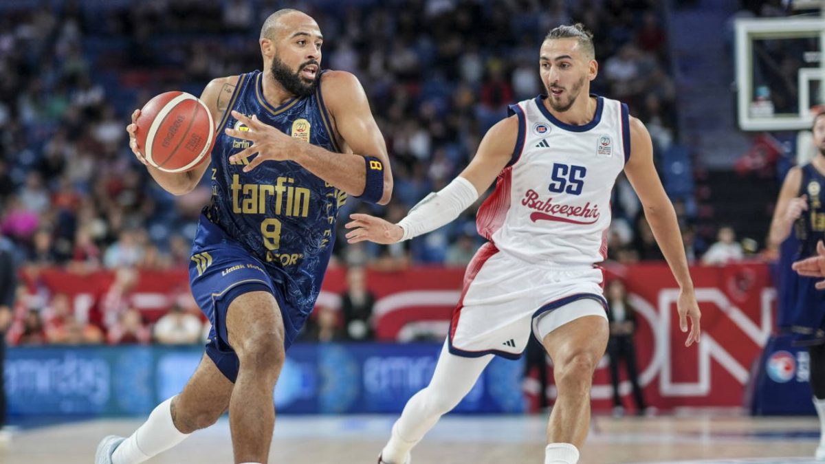 Fenerbahçe Tarfin Bahçeşehir Koleji'ne Mağlup Oldu