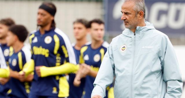 Fenerbahçe, Milli Arada Antrenmanlarını Sürdürüyor