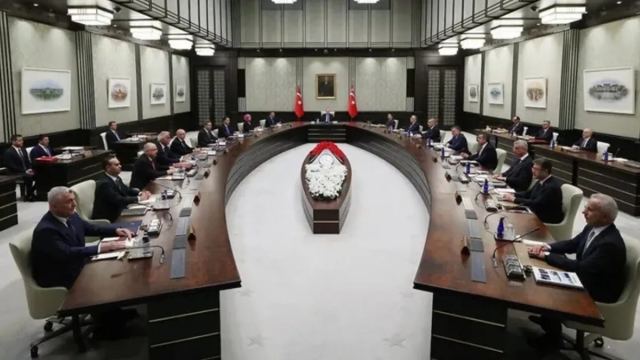 Cumhurbaşkanlığı Kabinesi, Erdoğan liderliğinde toplanıyor