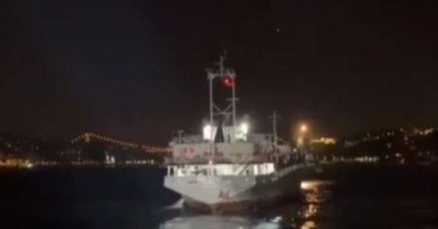 İstanbul Boğazı'nda arızalanan ANI STAR gemisi kurtarıldı