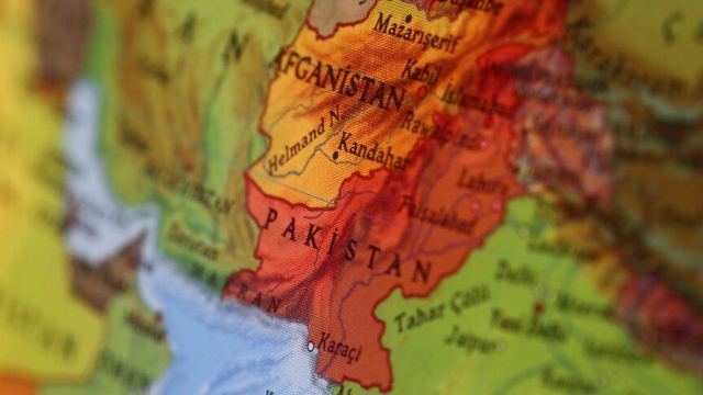 Pakistan, Afganistan'daki 10 Hedefe Hava Saldırısı Düzenledi