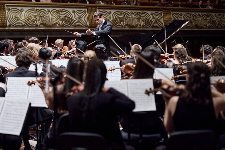 Maximilian Cem Haberstock, Carmina Burana'yı yönetecek