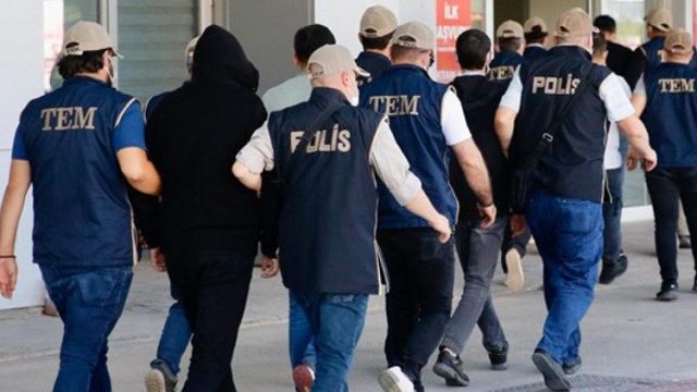Ankara'da FETÖ operasyonu kapsamında 3 kişi gözaltına alındı