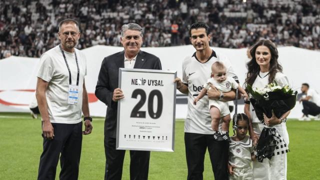 Necip Uysal Beşiktaş'tan sonra antrenörlük kariyerine adım attı